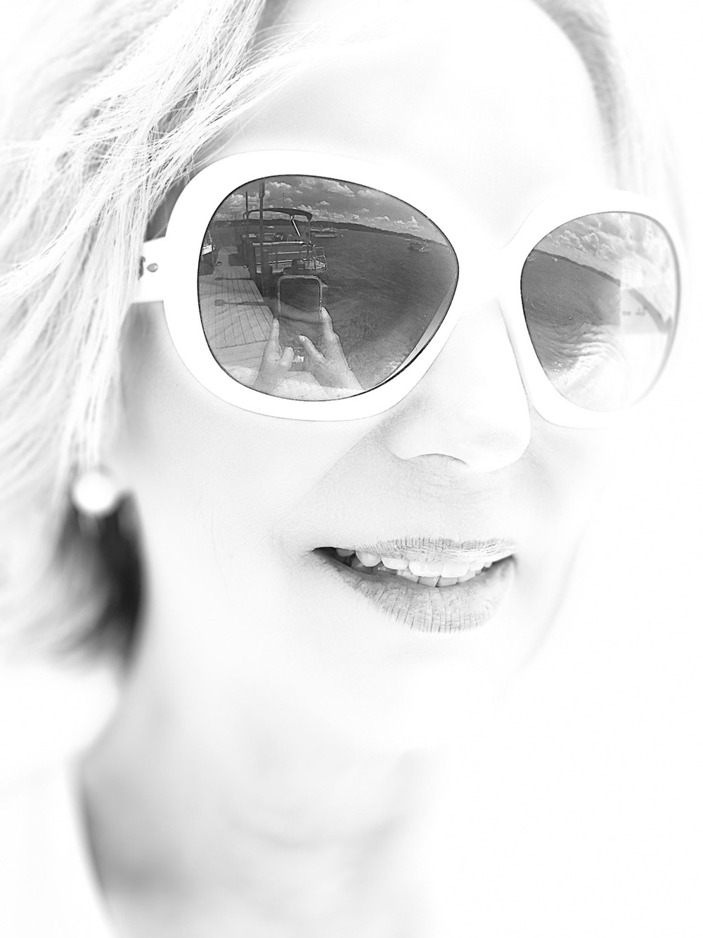 Ray-Ban White Oversized Round Sunglasses with Dark Lenses